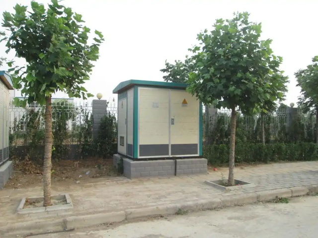 乌拉特前1000KVA欧式箱式变压器